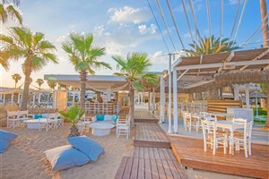 hotelový komplex Dome Beach