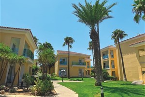 hotelový komplex Malama Beach Holiday Village