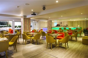 hotelový komplex Malama Beach Holiday Village
