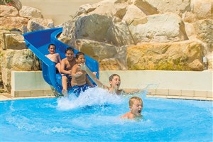 hotelový komplex St. Raphael Resort