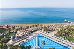 hotelový komplex Adora Resort