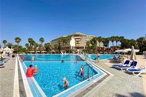 hotelový komplex Adora Resort