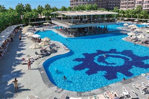 hotelový komplex Sunmelia Beach Resort Hotel & Spa