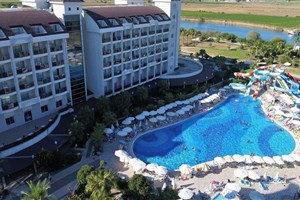 hotelový komplex Lake River Side Hotel & Spa