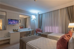 hotelový komplex Port River Hotel & Spa