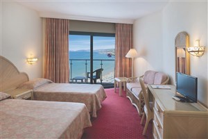 hotel Aska Just In Beach