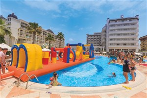 hotelový komplex Holiday Garden Resort