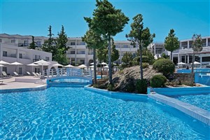 hotelový komplex Kiotari Miraluna Resort