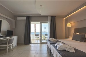 hotelový komplex Alexandros Palace Hotel & Suites
