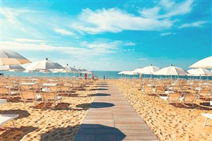 Lido di Jesolo – plážový raj len kúsok od Benátok