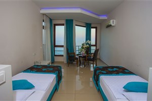 hotel Kleopatra Ada Beach