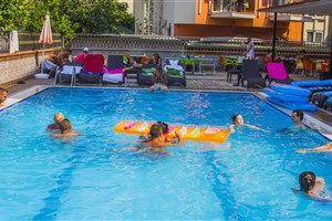 hotel Kleopatra Ada Beach