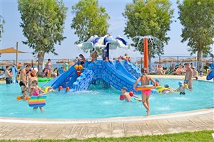 hotel Messonghi Beach Holiday Resort