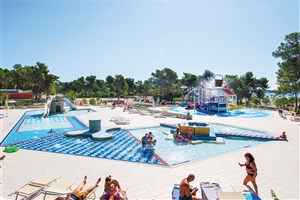 Apartmány Zaton Holiday Resort 3* - polpenzia